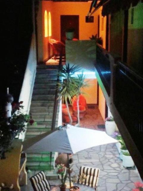 Hotel Petunia Neos Marmaras Buitenkant foto